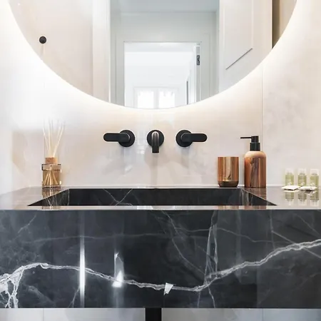 Easylife - Superbo Vicino Al Duomo Apartment Milan