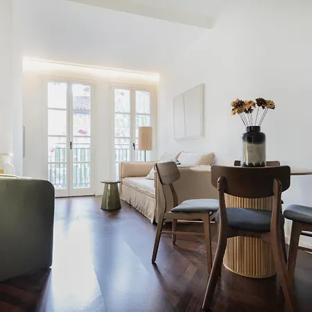 Apartment Easylife - Superbo Vicino Al Duomo Milan